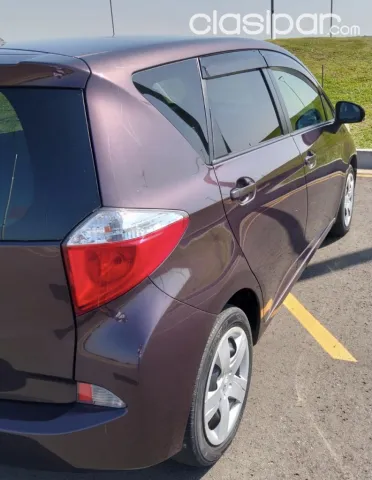Toyota New Ractis 2011 — foto 4