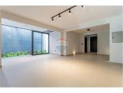 VENDO RESIDENCIA A ESTRENAR CON 4 SUITES EN ASUNCIÓN, BARRIO MBURUCUYA