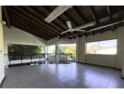 En Venta amplia Residencia de 4 habitaciones