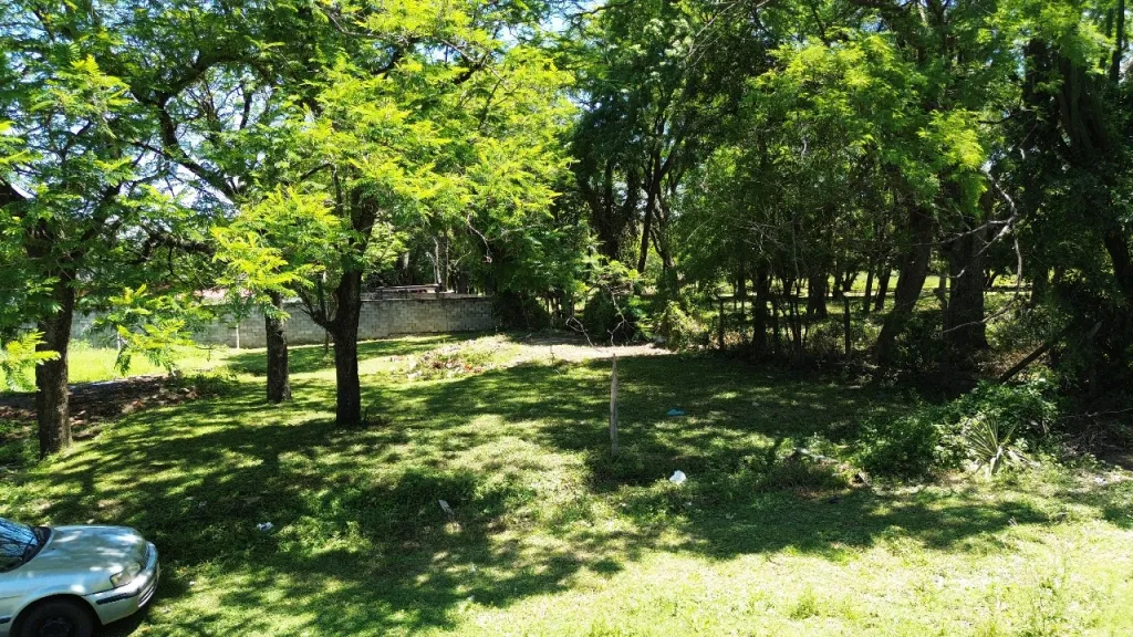 En Venta Amplio Terreno Zona Rakiura — foto 3