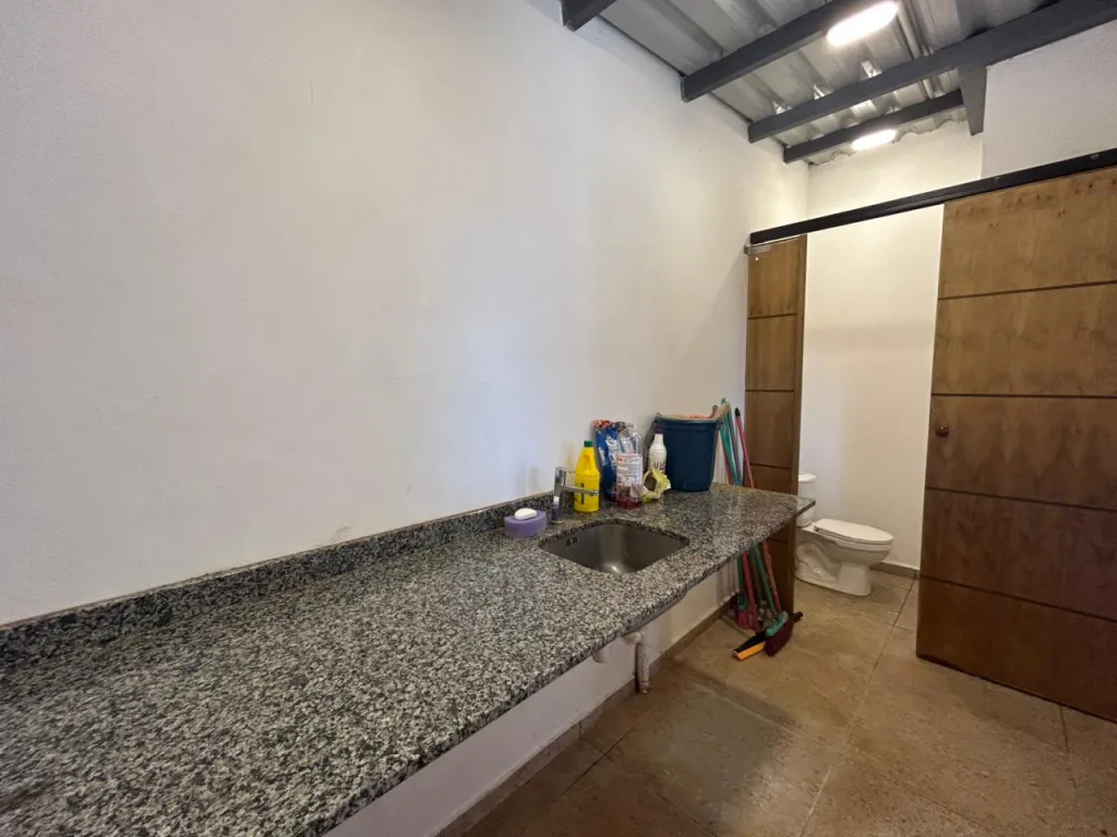 EN VENTA HERMOSA CASA EN BARRIO MARIA AUXILIADORA — foto 3