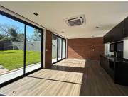 EN VENTA..Dúplex con amplio Jardín, ENCARNACIÓN