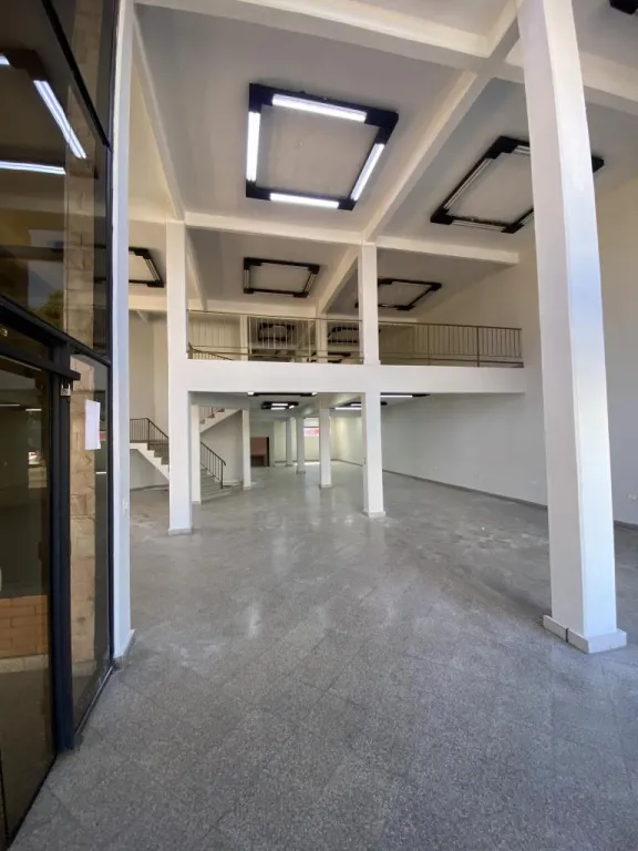Edificio corporativo. Fernando de la Mora- zona Sur — photo 2