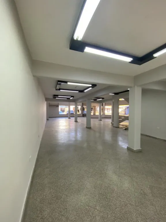 Edificio corporativo. Fernando de la Mora- zona Sur — photo 3
