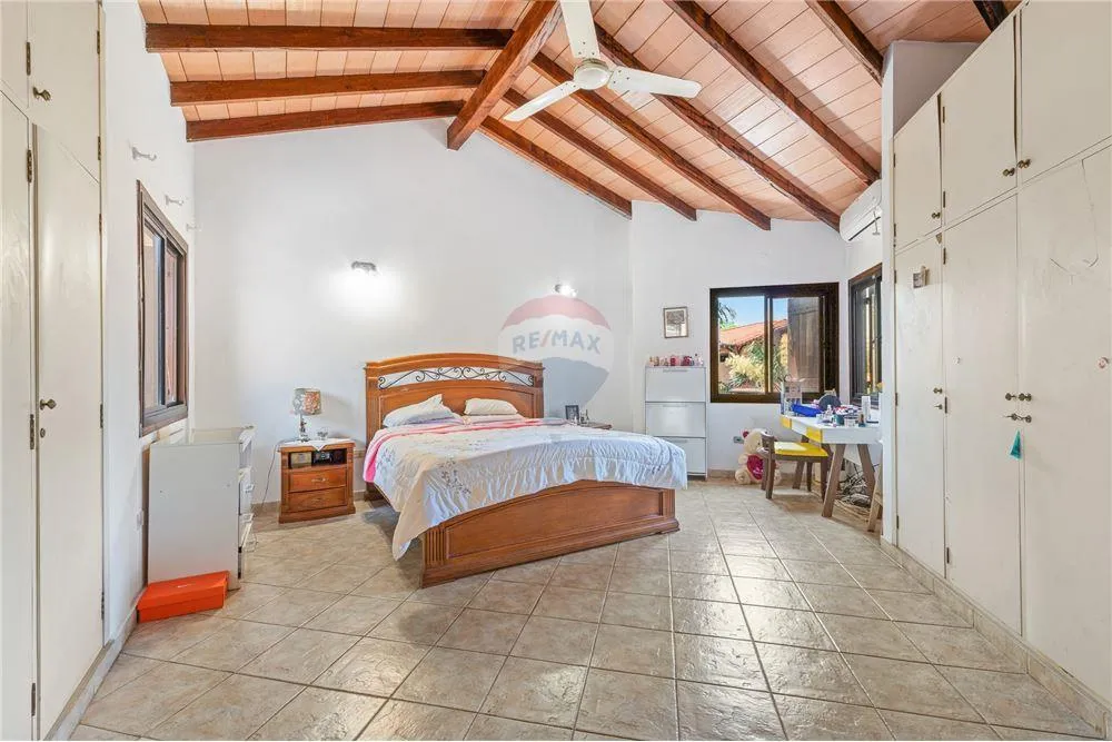 En Venta Residencia Zona Laguna Grande — foto 2
