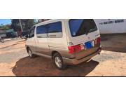 Grand Hiace 2001