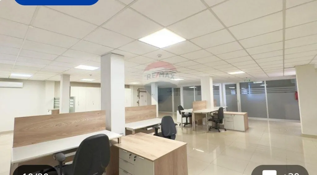 VENDO DEPOSITO 6.109 M2 EN TERRENO 1 HECTÁREA CVARÍAS OFICINAS ESQUINA SAN LORENZO-CENTRO — photo 2
