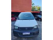 Toyota Noah año 1999