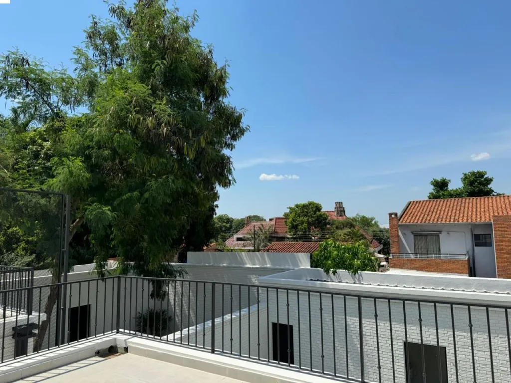 HERMOSA CASA PAREADA A ESTRENAR — foto 2