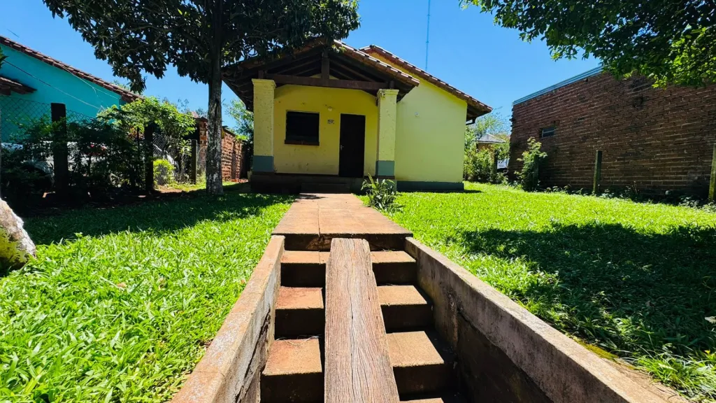 SÚPER OFERTA EN BARRIO SAN ISIDRO! Casa en venta con amplio patio y excelente ubicación — foto 2