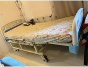 Vendo Cama Hospitalar eléctrica articulada