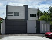 Vendo Lujosa residencia en Asunción barrio Nazareth