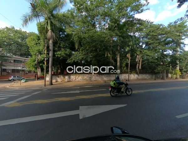 Terrenos - VENDO TERRENO S/ AVDA. MCAL. LOPEZ ASUNCION