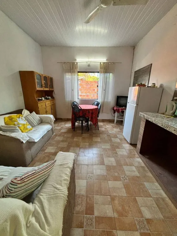 VENDO HERMOSA CASA QUINTA CON 4 DORMITORIOS EN PIRAYU, EN CASCO URBANO A PASOS DE LA RUTA — foto 3