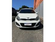 Kia rio año 2015