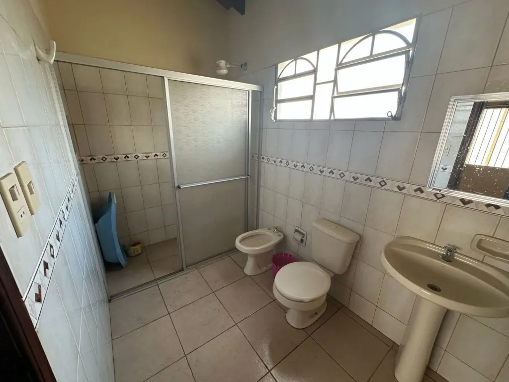 ALQUILO DUPLEX EN LUQUE CENTRO EN CONDOMINIO COD 5399 — foto 3