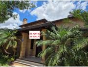 Vendo casa 3 dorms, 1 suite, en esquina, Bo San Jorge Asunción