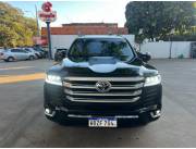Imponente Land Cruiser