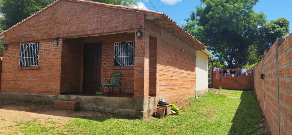 OPORTUNIDAD DE CASA EN INMEJORABLE ESTADO EN LUQUE — foto 2