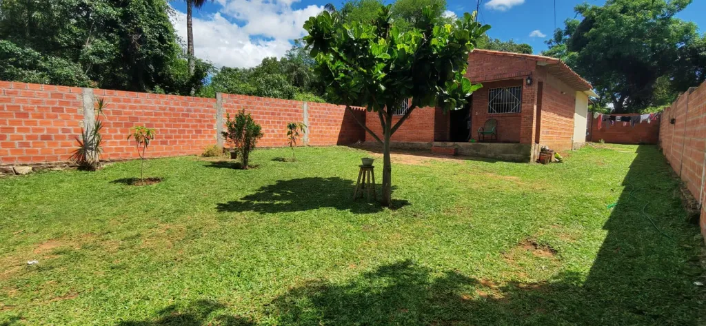 OPORTUNIDAD DE CASA EN INMEJORABLE ESTADO EN LUQUE — foto 3
