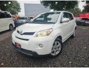 Toyota New Ist Año 2010 Color Blanco