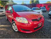 Toyota Auris Año 2007 Color Bordo