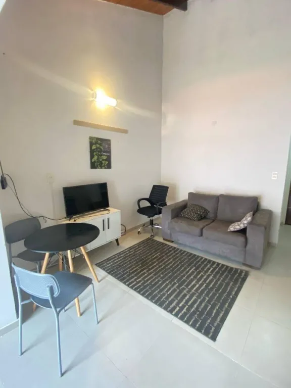 VENDO RESIDENCIA EXCLUSIVA 3 DORMITORIOS BARRIO LAS MERCEDES — foto 2