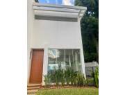 ALQUILO CASA EN LUQUE EN CONDOMINIO COD 5849