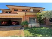 RESIDENCIA DE 669 M2 SOBRE LA AVENIDA PERÓN