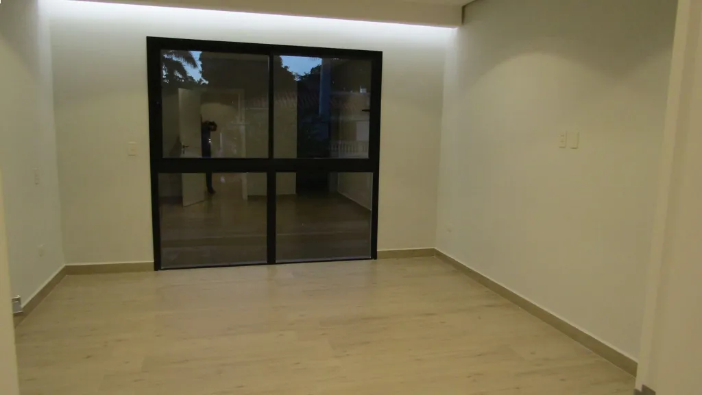 VENDO duplex premium de 3 suites en Asunción-Bo. San Jorge — photo 2
