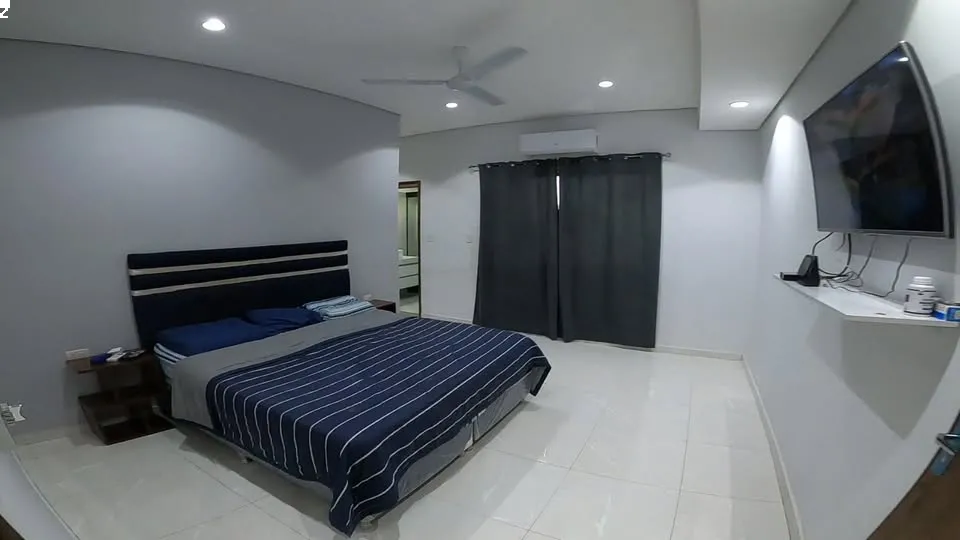 RESIDENCIA MODERNA EN VILLA ELISA (VALOR 1.450MM - VENTA 920MM) — foto 2