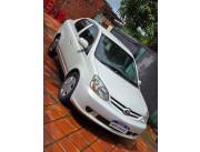 Toyota modelo NEW platz Año 2004 Unica dueña en Paraguay Documentos al dia Motor 1.5