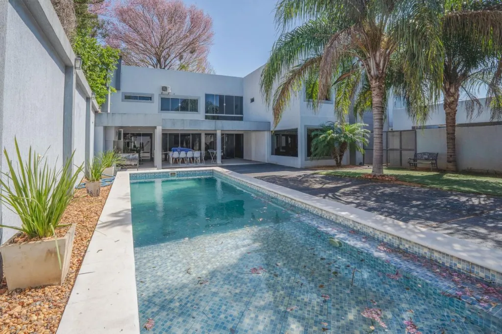 Vendo Lujosa Residencia en Lambare — foto 2