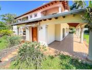 EN VENTA RESIDENCIA EN BARRIO MARISCAL ESTIGARRIBIA - ASUNCION. !!