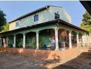 RESIDENCIA UNIFAMILIAR,,,SAN LORENZO CENTRO PERIFERICO, SITIO ENTRE DOS AVDAS PRICIPALES