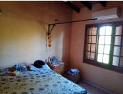 VENDO AMPLIA CASA EN LUQUE