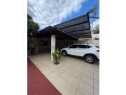 VENDO CASA EN LAMBARÉ