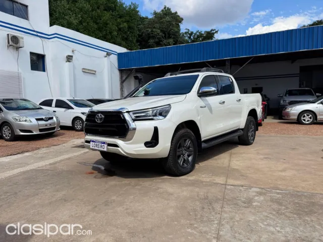 Toyota Hilux 2023 - foto 2
