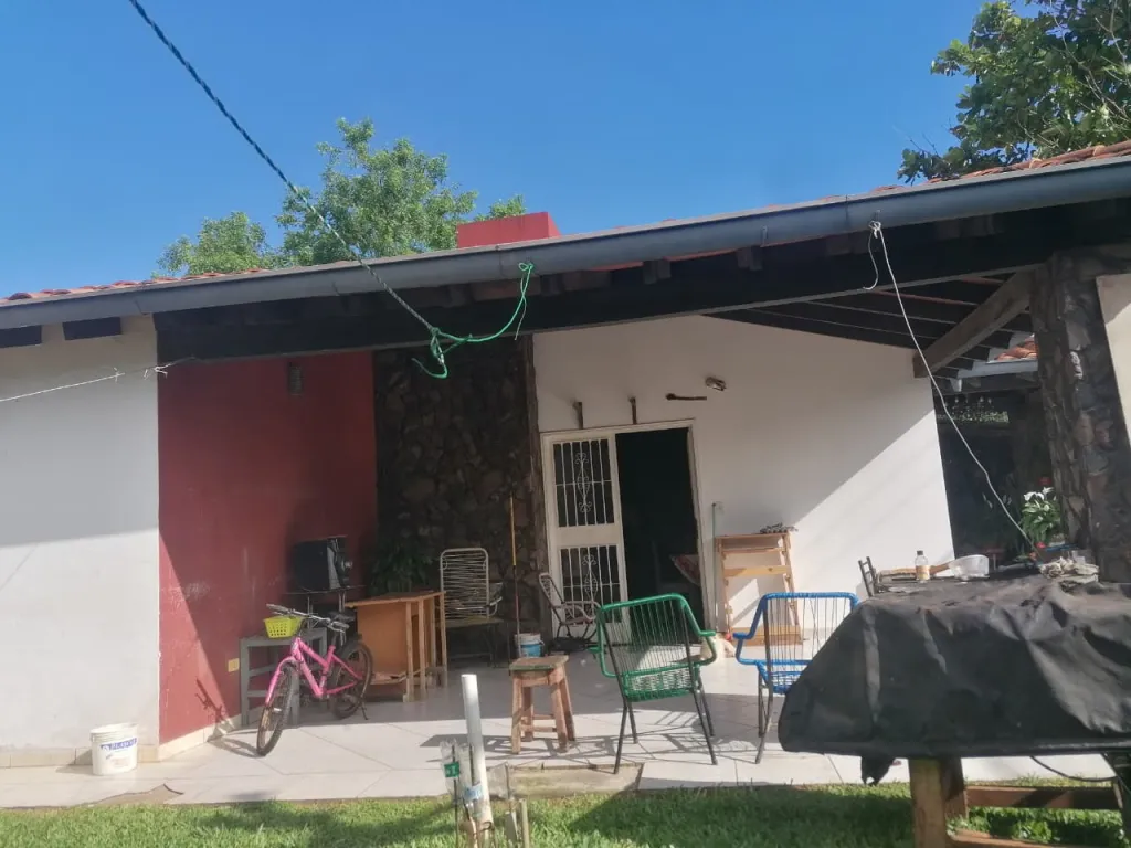 VENDO CASA NEGOCIABLE EN BARRIO SAN MIGUEL SAN LORENZO — foto 2