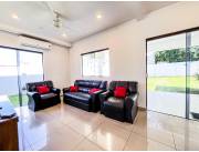 AMPLIA CASA EN LUQUE DE 4 DORMITORIOS, AMPLIO PATIO A ZONA CONMEBOL RAKIURA VILLA SOFIA