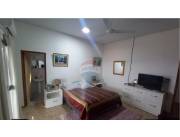 VENTA CASA AMOBLADA C/PISCINA EN PARAGUARI A ORILLA DEL CERRO A 1000 MTRS RUTA PARAG-VILLA