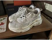 Vendo Balenciaga Triple s