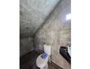 VENDE HERMOSO DÚPLEX, EN EL BARRIO CERRADO ARAPOTY DE MARIANO. COD 5954