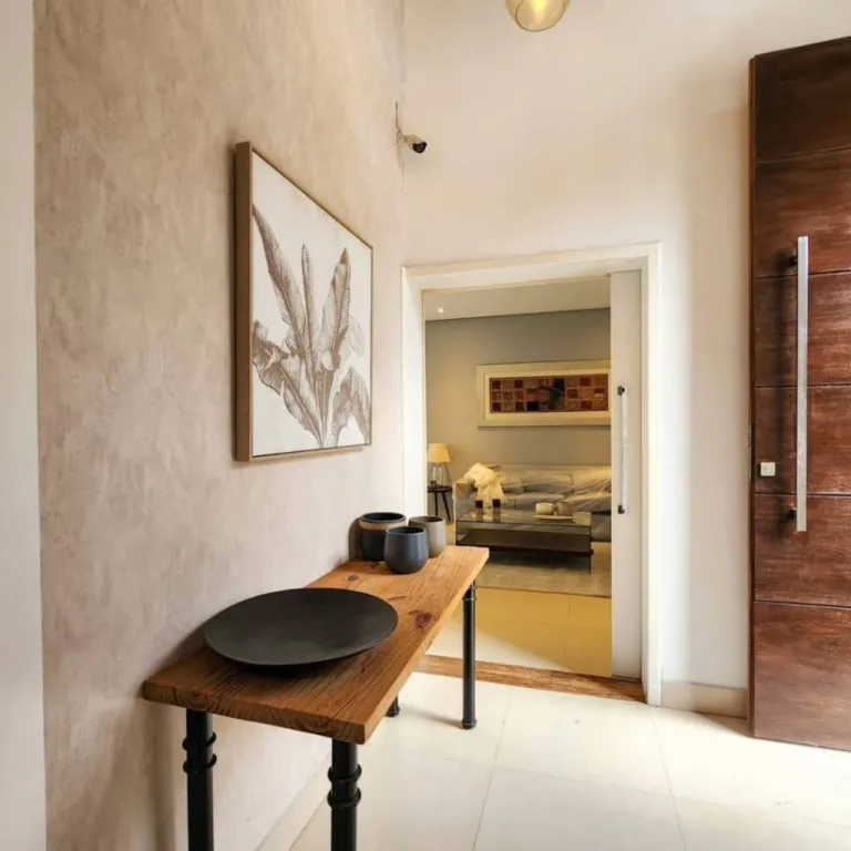 VENDO RESIDENCIA DE LUJO 4 DORMITORIOS EN BARRIO VIRGEN DEL HUERTO — foto 2