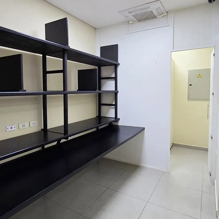 Alquilo oficina equipada en villa Aurelia Asunción — foto 2