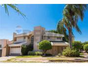 Vendo Residencia en esquina en Asunción