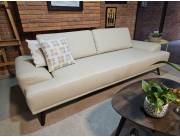 Sofá de Cuero Color Marfil - Impecable - de Quality Center