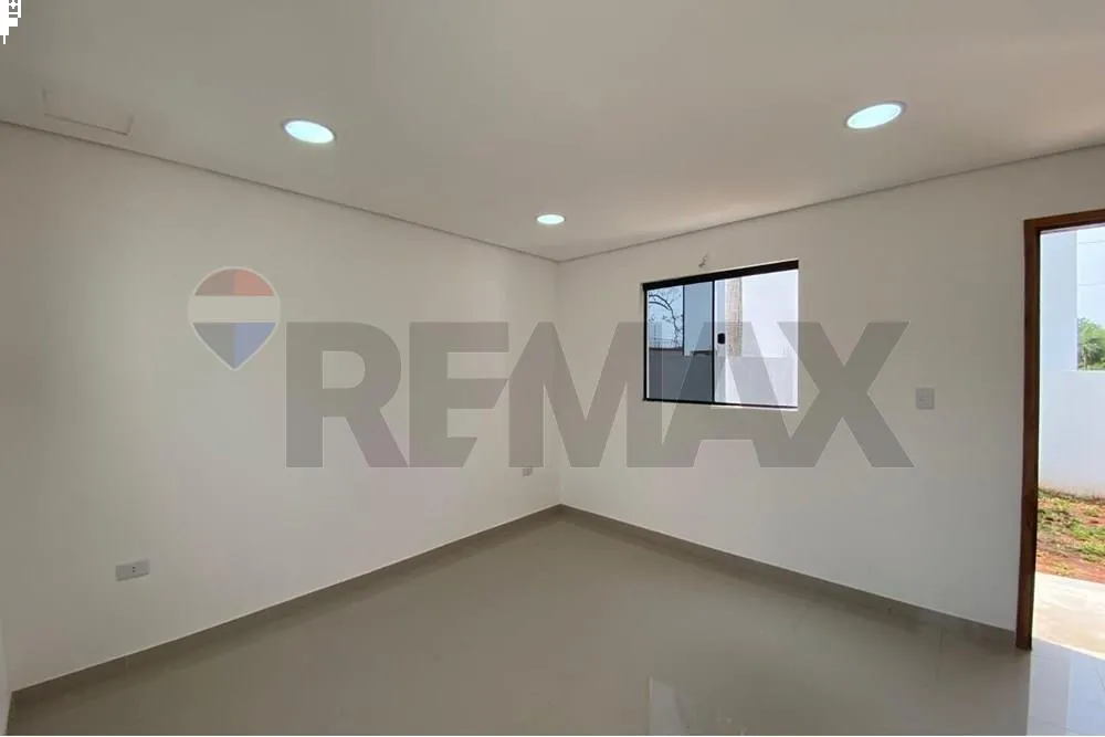 EN VENTA DUPLEX EN LUQUE CAÑADA SAN RAFAEL — foto 2