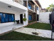 alquilo casa de 4 dormitorios en barrio hipodromo