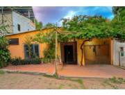 VENDO CASA EN AREGUA